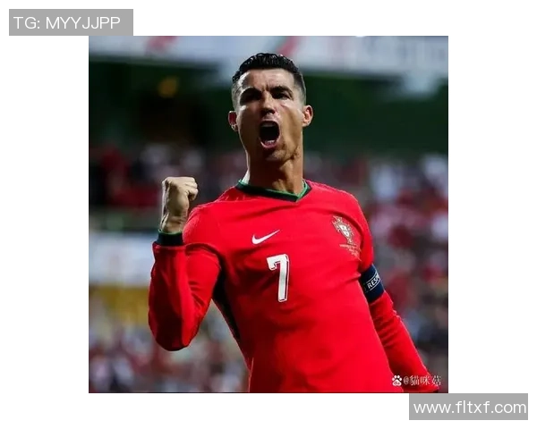 足球巨星C罗的标志性形象与影响力解析